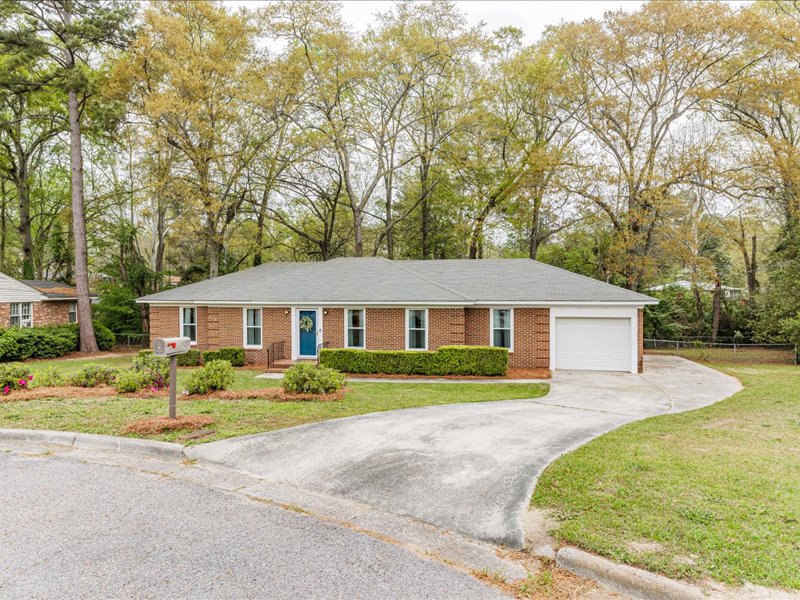 Wide exterior view of Artful Ansley